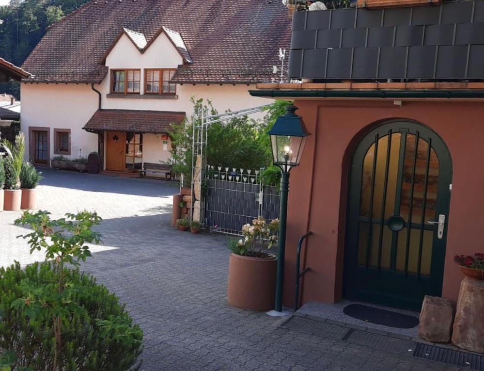 Pension - Gaestehaus Zum Pfaelzerwald Hinterweidenthal Zewnętrze zdjęcie