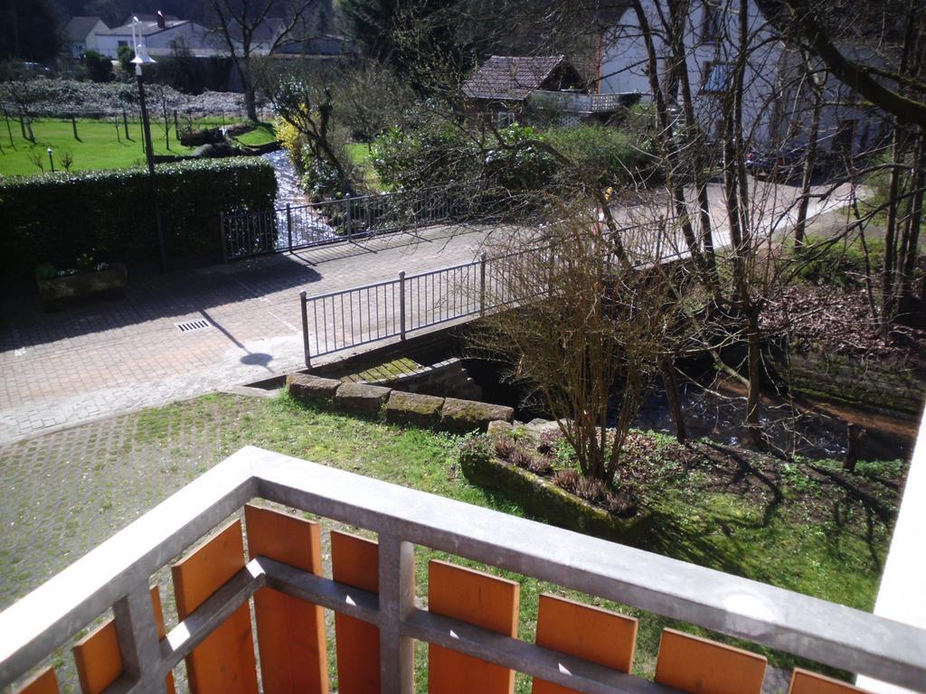 Pension - Gaestehaus Zum Pfaelzerwald Hinterweidenthal Zewnętrze zdjęcie