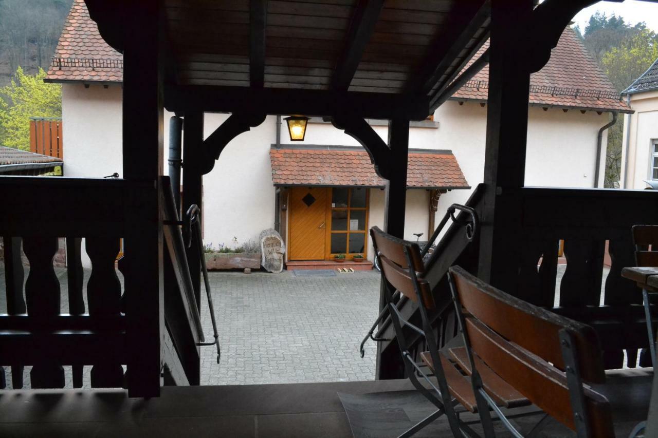 Pension - Gaestehaus Zum Pfaelzerwald Hinterweidenthal Zewnętrze zdjęcie